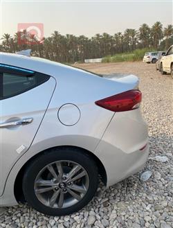 هیۆندای ئەلەنترا